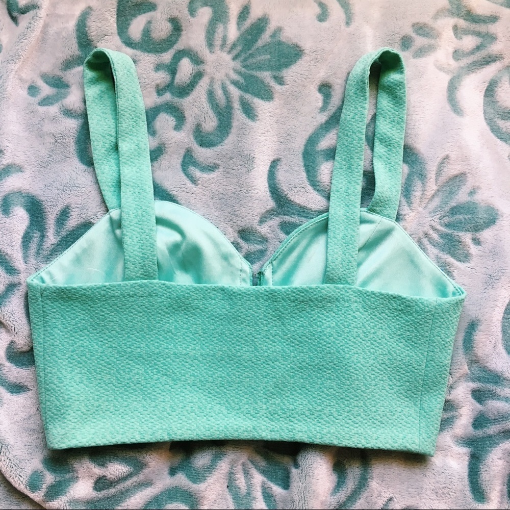 🐳 Tobi sea foam green crop top tank. No tags anymore - Picture 3 of 4